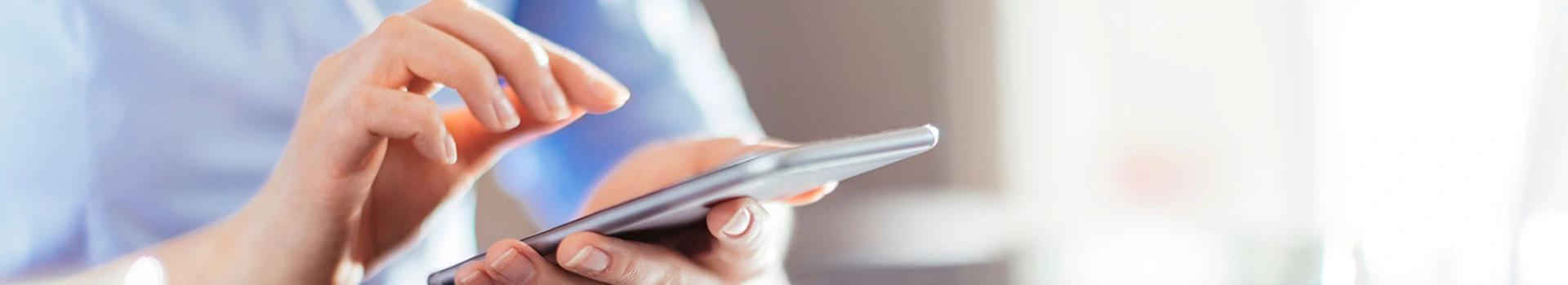 ទាក់ទងមកយើងខ្ញុំ