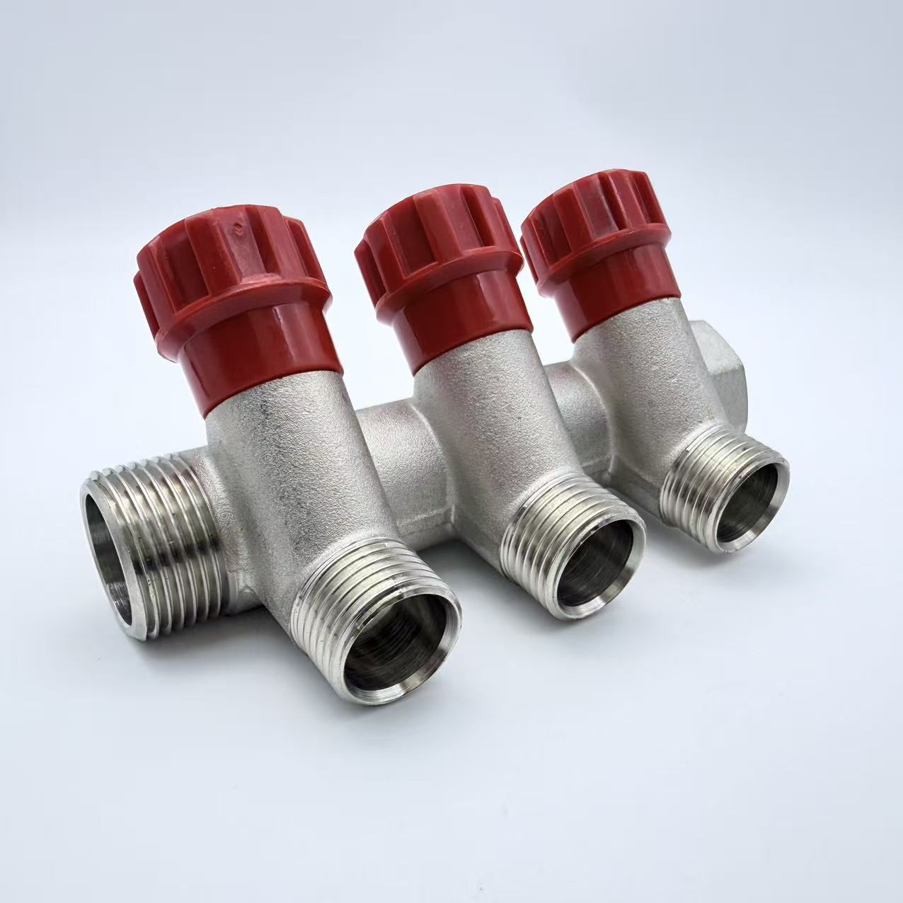 Manifold 45 ដឺក្រេសម្រាប់ប្រព័ន្ធកំដៅក្រោមដី